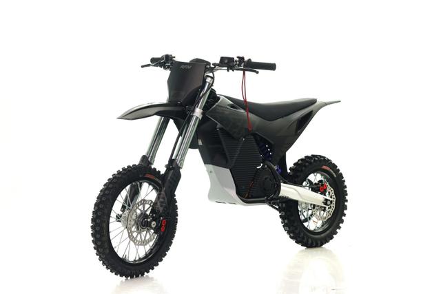 SX-E8 dirt bike, available to order in Rockford, MI