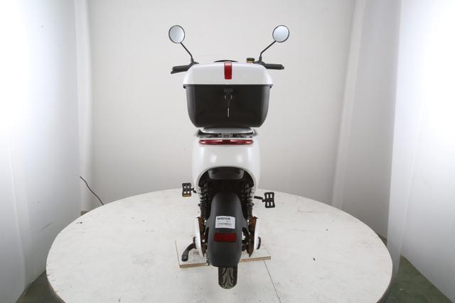 E-runner (E-G04) scooter, available to order in Rockford, MI, photo 2
