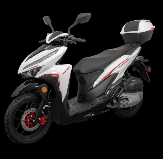 Clash 200 EFI scooter, available to order in Rockford, MI, photo 1